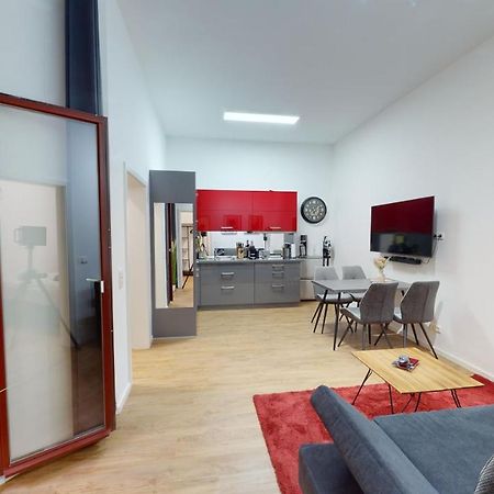 Sweethome - Luxus Pur - Grosse Kueche, Wifi Magdeburg Dış mekan fotoğraf