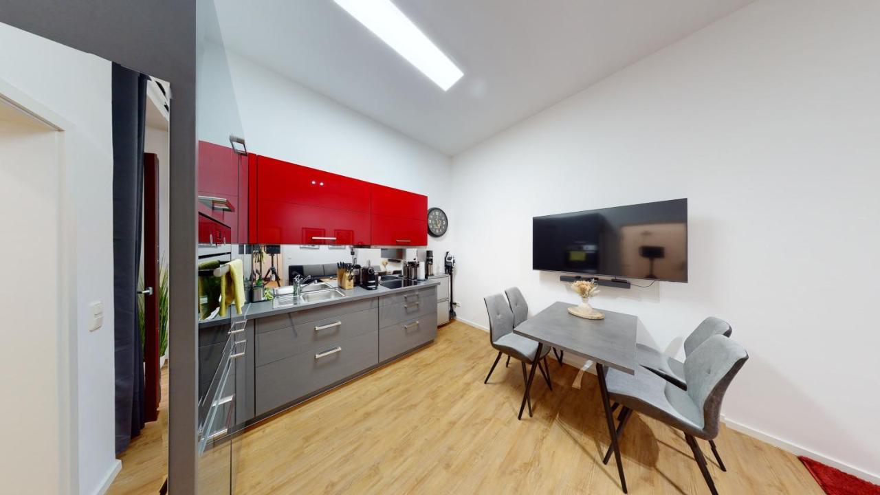 Sweethome - Luxus Pur - Grosse Kueche, Wifi Magdeburg Dış mekan fotoğraf